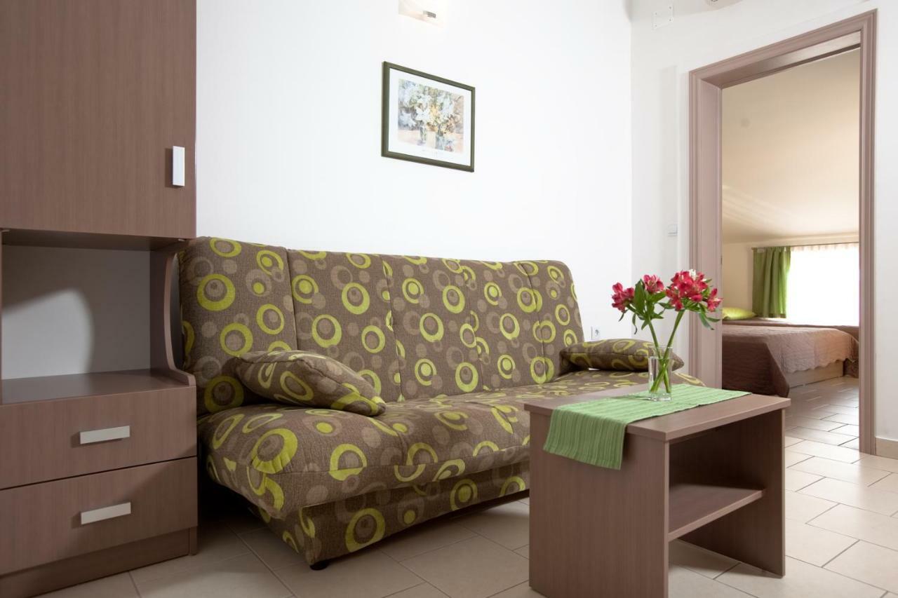 Apartments Smiljka II Tučepi المظهر الخارجي الصورة